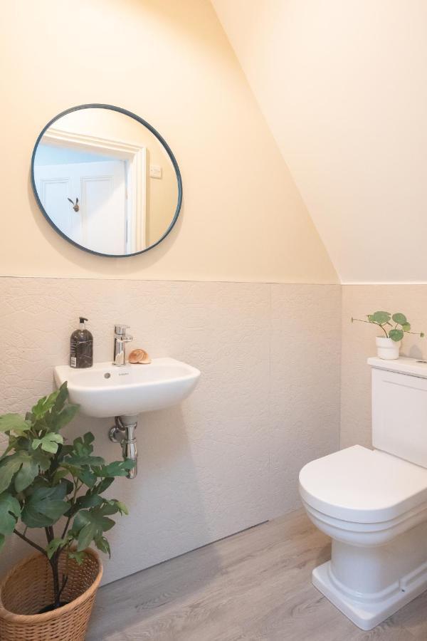 Appartamento Spacious 3Br Victorian Cheltenham Loft Flat In Cotswolds - Free Parking Esterno foto