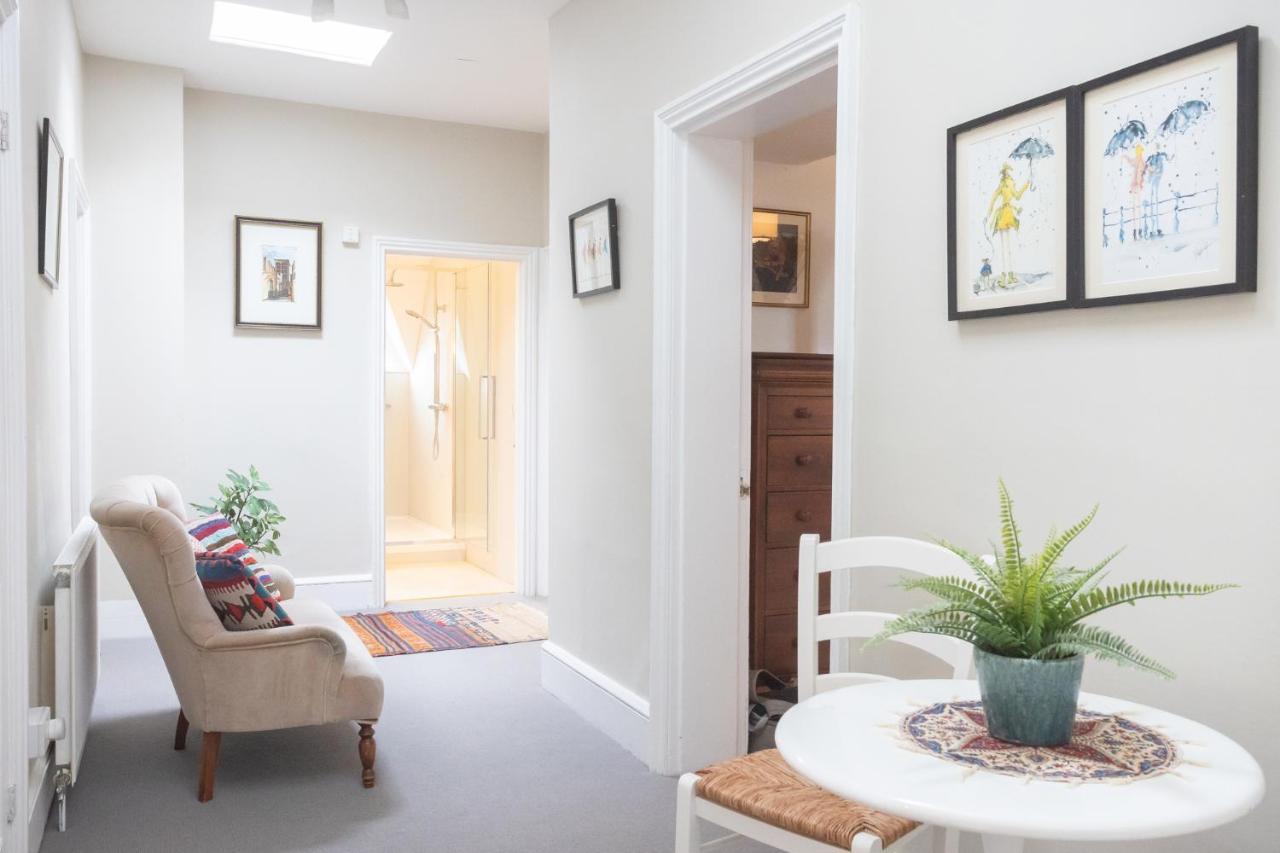 Appartamento Spacious 3Br Victorian Cheltenham Loft Flat In Cotswolds - Free Parking Esterno foto