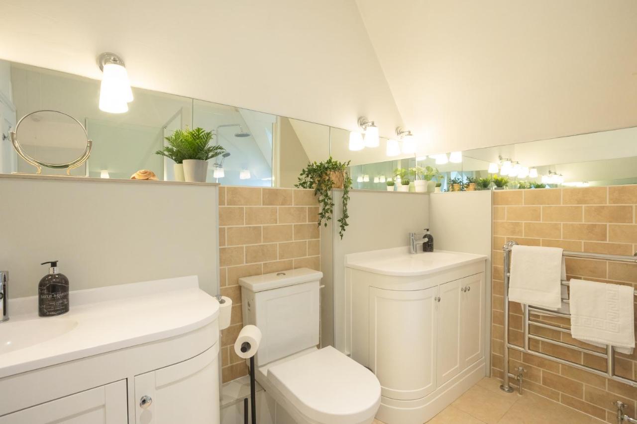 Appartamento Spacious 3Br Victorian Cheltenham Loft Flat In Cotswolds - Free Parking Esterno foto