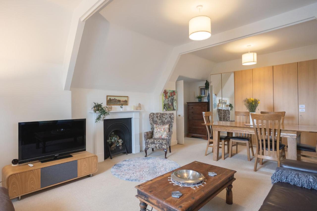 Appartamento Spacious 3Br Victorian Cheltenham Loft Flat In Cotswolds - Free Parking Esterno foto